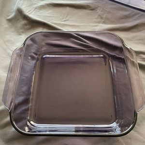 Pyrex 222 Amethyst Purple 2Qt. 2L Brownie Baking Dish 8"x8 x2" Made in USA